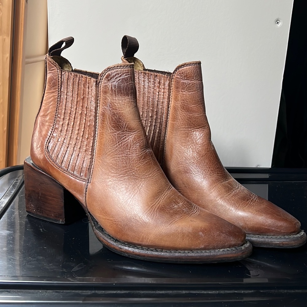SUTRO Battery Boot size 10
